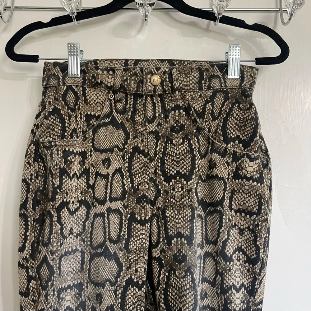 Hue XS Women’s Snakeskin Print Stretch Pants - Picture 2 of 8